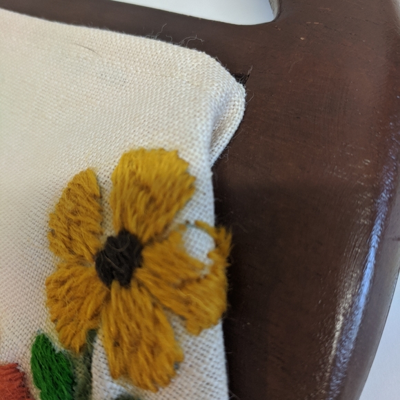 Vintage Wooden Handle Embroidered Hand Bag Purse - Picture 6 of 12